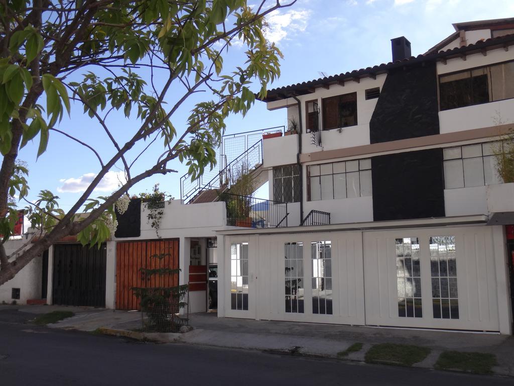 Bed And Breakfast La Uvilla Quito Dış mekan fotoğraf